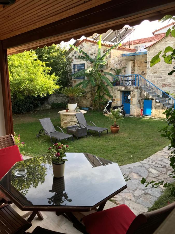 Foca Antik Otel Exterior photo